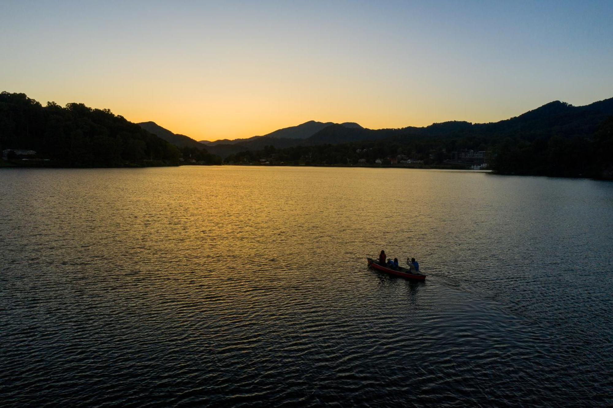 Our Mountain Home Lake Junaluska 외부 사진